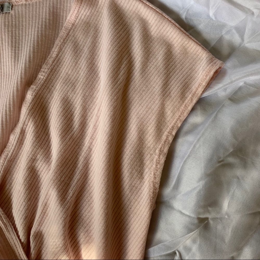 Short sleeved romper - Picture 5 of 6